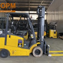 Cho thuê xe nâng KOMATSU